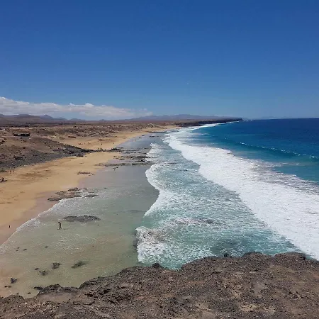 Relaxed Escape - Best Air-bnb In El
